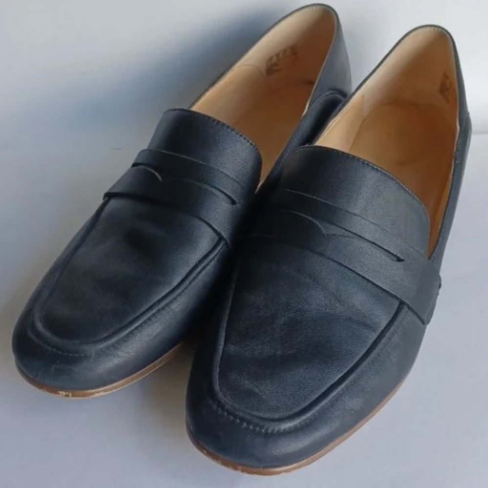 Clarks Black Leather Loafers Women's Size 10 Black Upper, Brown heel